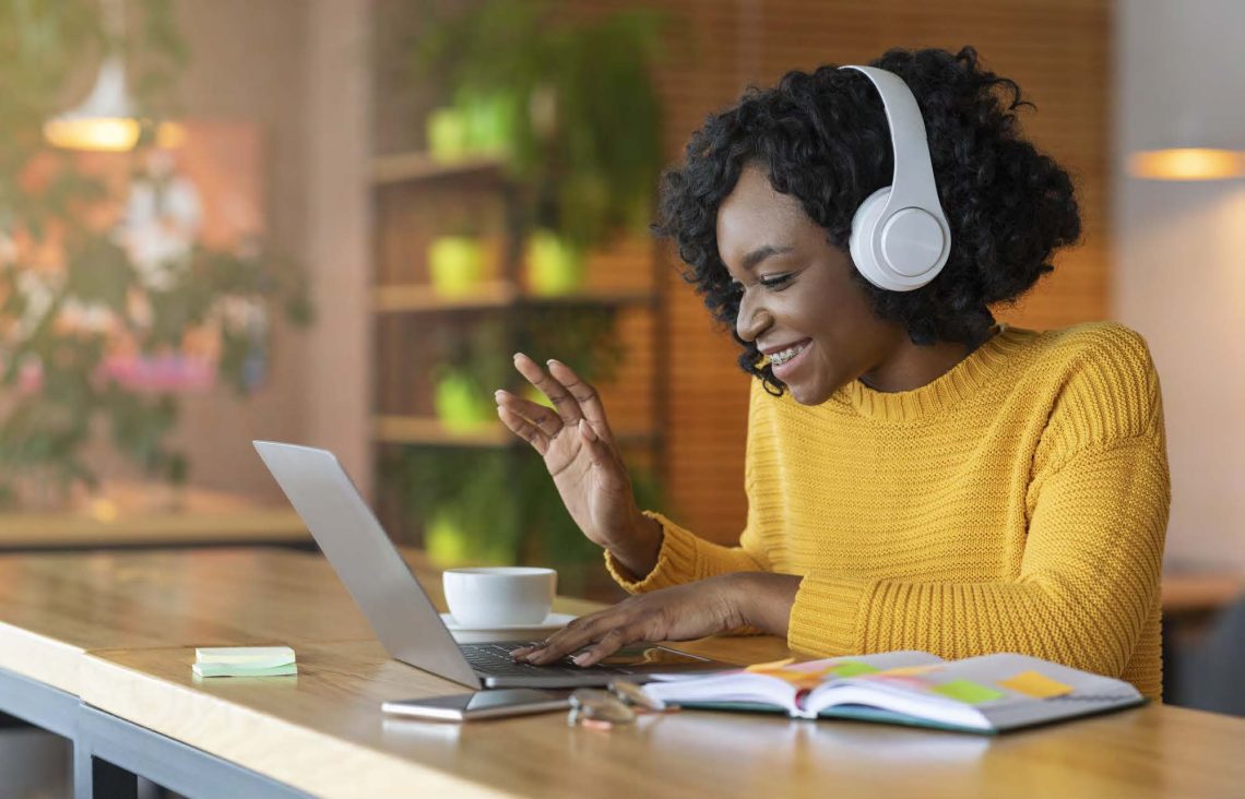 Les salariés expatriés ou en télétravail peuvent bénéficier de la digitalisation des manifestations événementielles