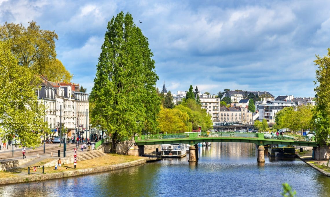 La ville de Nantes, métropole "techno" par excellence, regorge de studios graphiques de qualité.