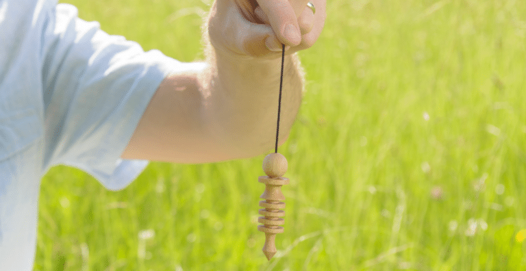 Comment travaille un sourcier ?