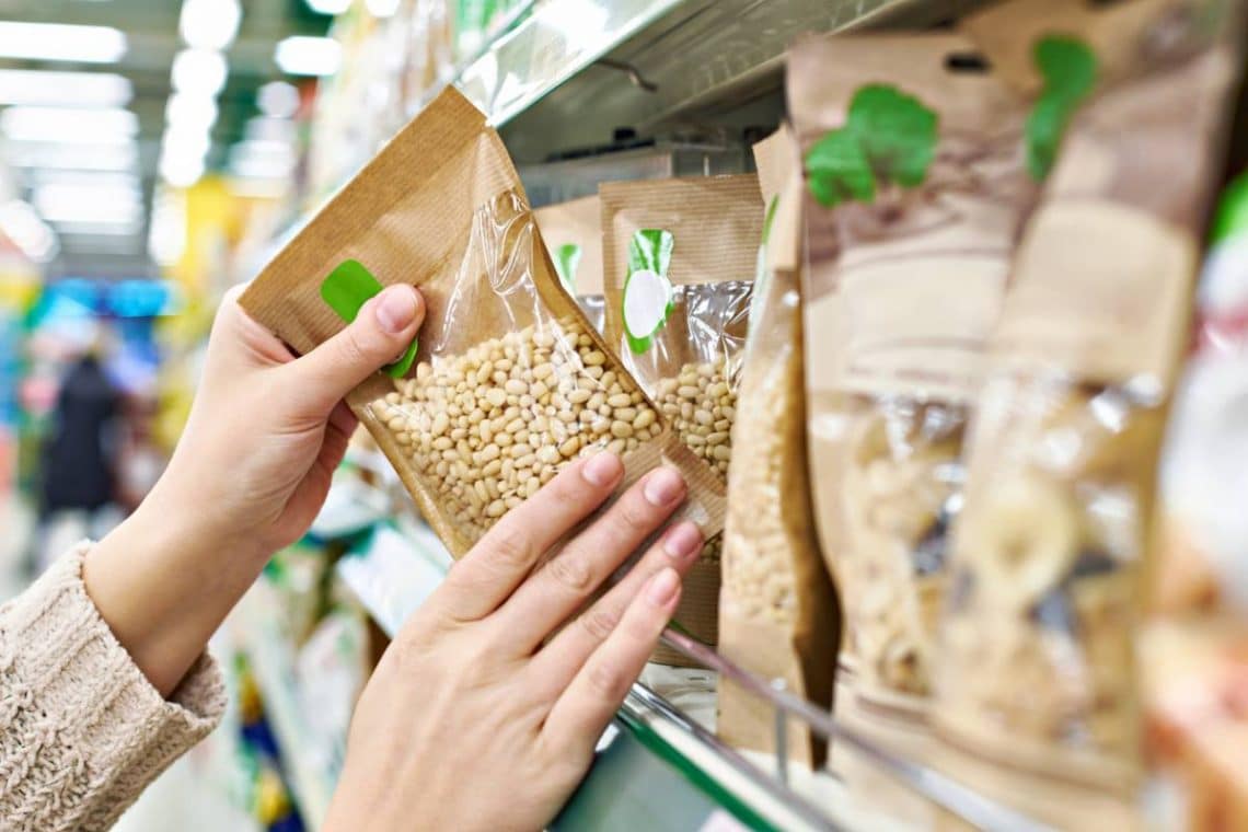 Papier ou vinyle, quelle matière choisir pour des étiquettes alimentaires ?