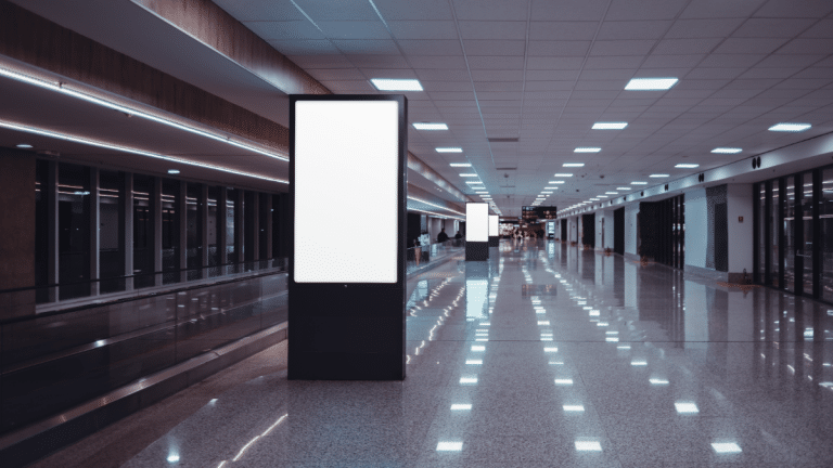 Les défis actuels des fabricants d'enseignes lumineuses en France