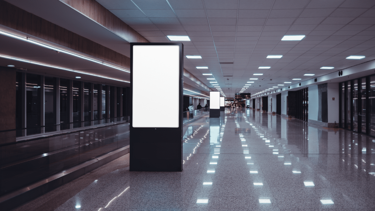 Les défis actuels des fabricants d'enseignes lumineuses en France